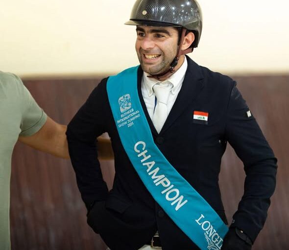 الفارس العراقي فالح الدليمي يحرز المركز الأول في بطولة بوذيب للفروسية بأبوظبي